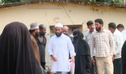 Madarasa teacher married girl 