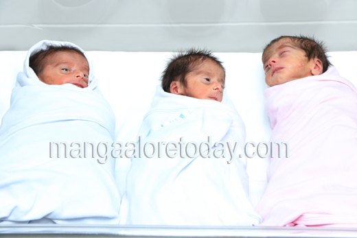 Triplet-Thumba...