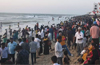 Beaches crowded in Mangaluru, Udupi, as tourists flock in large numbers