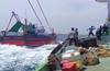 Deep sea fishing boats from Mangaluru stoned near Kanyakumari; few injured