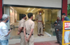 Manjeshwar :  Thieves attack jewellery store watchman; rob silver ornaments, cash