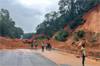 Uppinangady: Landslide disrupts traffic on Mangaluru–Bengaluru National Highway
