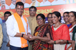 “Narishakti” of Mangaluru pitch in for soldier’s nomination security deposit