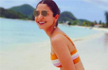 Anushka Sharma in bikini sets fire to the beach
