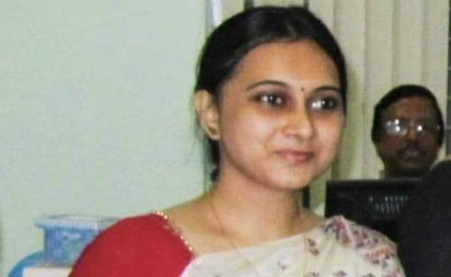 Government official from Bengal working on the frontlines in fight against coronavirus, dies