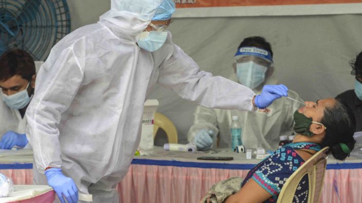 34,956 New COVID-19 cases with 687 deaths, Indias tally rise to 10,03,832
