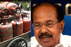 Karnataka: Moily launches LPG subsidy transfer scheme