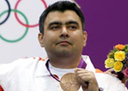 Gagan Narang wins Bronze, Abhinav Bindra crashes out