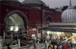Delhi HC notice to Centre, State; Why cant women enter Nizamuddin Dargah