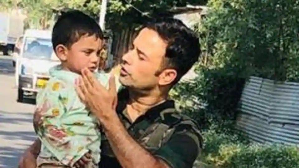 Sopore encounter: Police save 3-year-old from getting hit by bullets