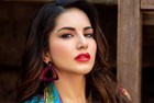 Kerala Police questions Sunny Leone for alleged cheating
