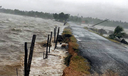 CycloneHelen1