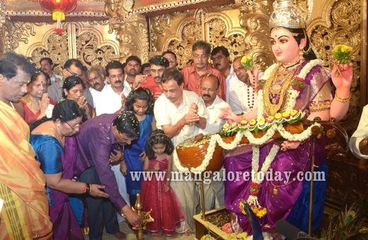 Mangalore Dasara 2013 begins