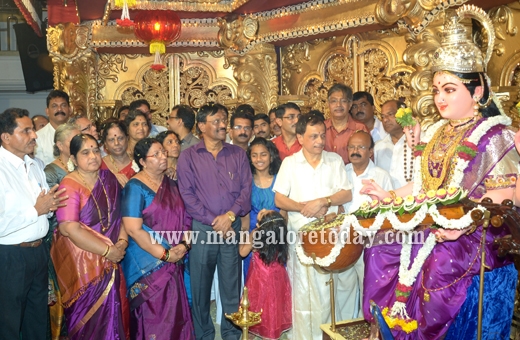 Mangalore Dasara 2013 begins