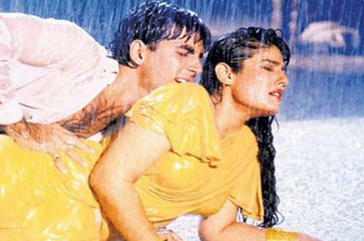 Raveena wet