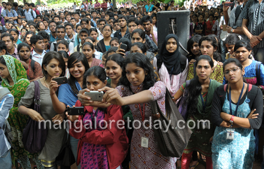 attack protest12july30 1