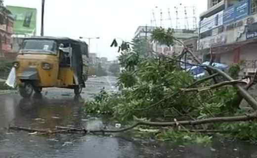 cyclonehudhud_...