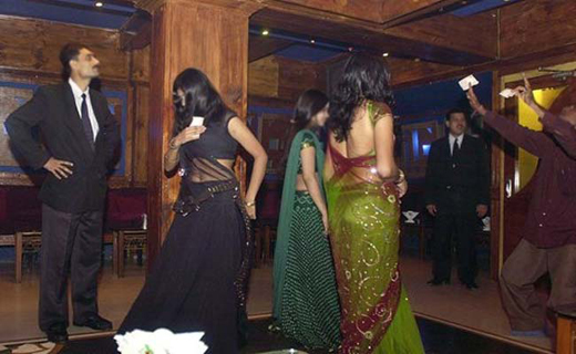 dance-bar.jpg