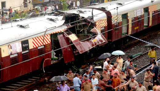 mumbai-train.j