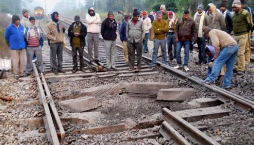 railway-tracks..